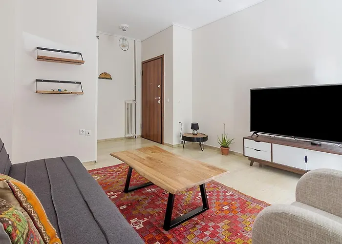 A Modern 2-Bedroom Apartment Near Areios Pagos