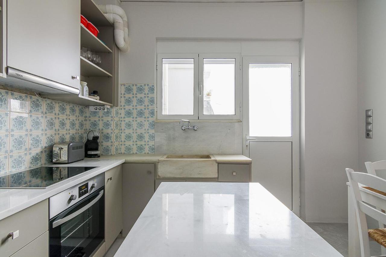 A Modern 2-bedroom Near Areios Pagos Apartment